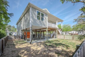 Exterior - Pawsitively Paradise: Dog-friendly Home with Fenced Yard Close to Beach, Shops a (Oak Island)