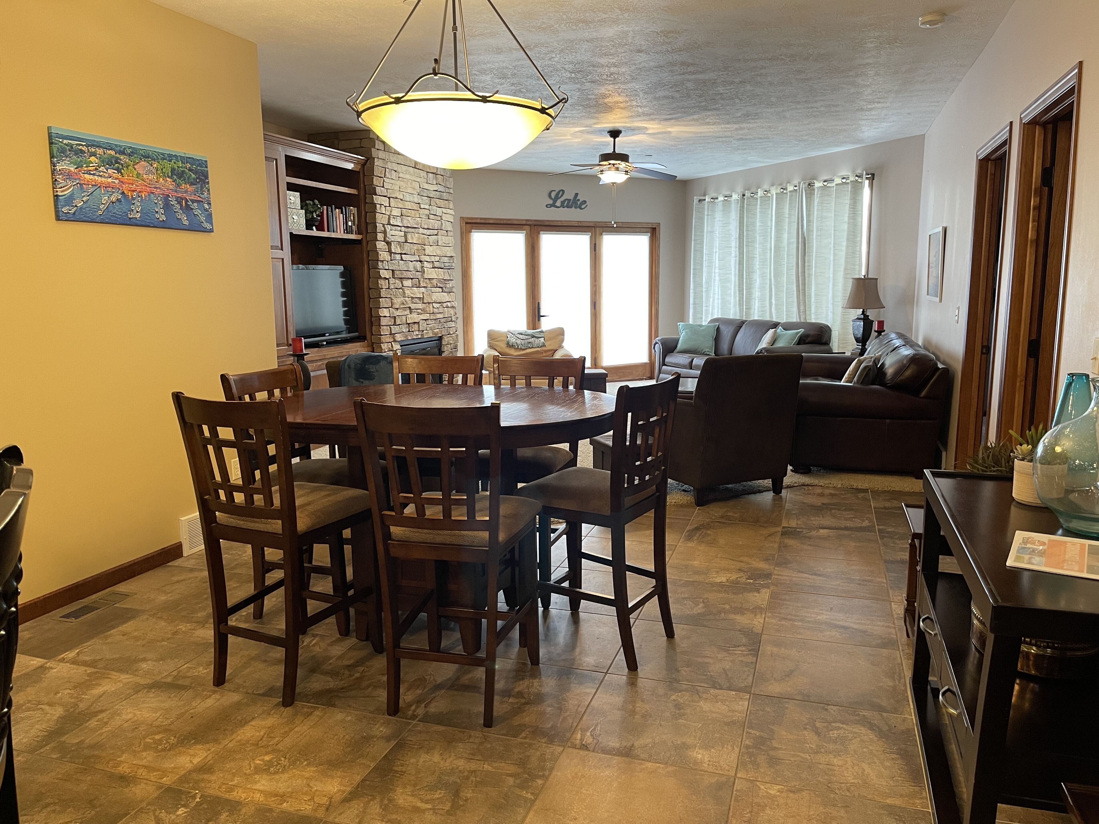 Bridges Bay Coronado 202 sleeps up to 10 w/6 daily passes to the waterpark!