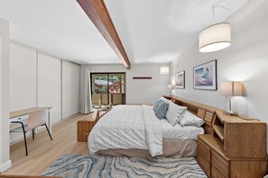 Pientalo, useita sänkyjä, parveke, vuoristonäköala (Mountain Shadows Chalet) | 3 makuuhuonetta, yksilöllisesti sisustettu, yksilöllisesti kalustettu