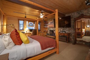 4 soverom, strykejern/-brett, wi-fi og sengetøy