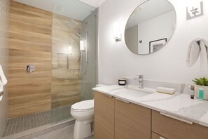 Hair dryer, towels - Gables @ Gondola Base - Designer 2BR (Whistler)