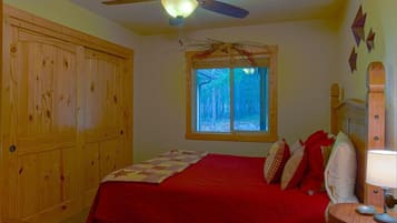 2 chambres, fer et planche à repasser, Wi-Fi gratuit, draps fournis