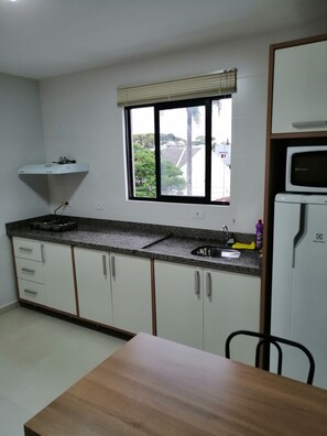 Private kitchen - New Apartment next to UFPR and Cancer Hospital (PR)