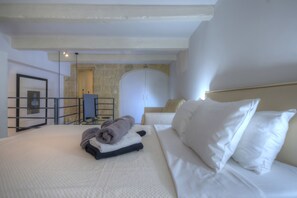 1 chambre, fer et planche Ă repasser, Wi-Fi gratuit, draps fournis