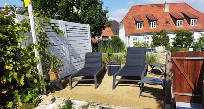 Apartment with fireplace, terrace and beach area