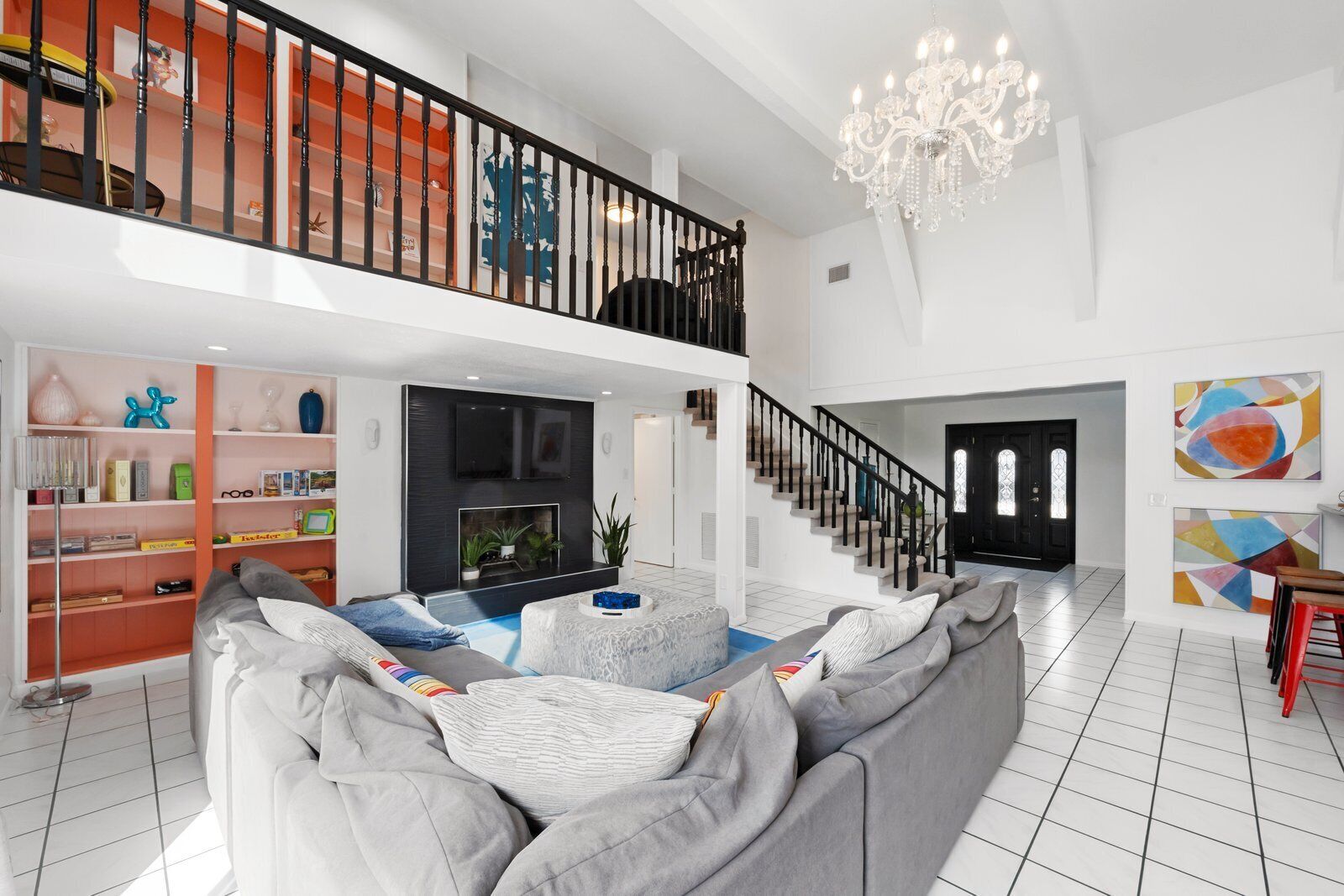 Smart TV, fireplace, table football, ping pong