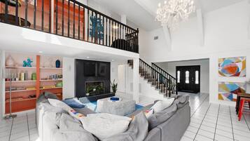 Smart TV, fireplace, table football, ping pong