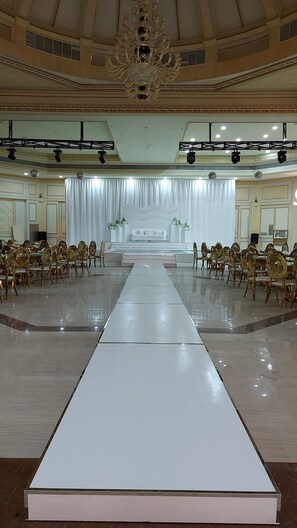 Banquet hall