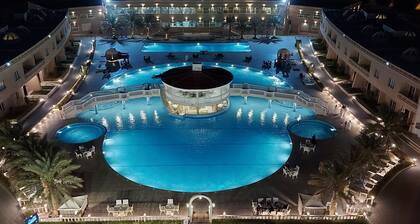 Al Salam Grand Hotel & Resort