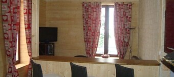 4-people apartment near center, lake, ski