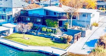 Lake Front home w/Dock & Boat Launch ✨ Closer to the Sun Lake House