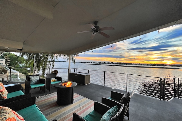 Gorgeous sunsets year round!