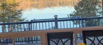 Stay in a beautiful lakefront cottage in Napanee, no matter winter or summer.