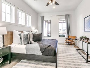 4 bedrooms, desk, iron/ironing board, WiFi