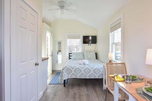 1 habitación, tabla de planchar con plancha, wifi y ropa de cama 