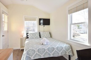 1 chambre, fer et planche à repasser, Wi-Fi, literie fournie