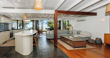 Absolute Beachfront House with Private Pool