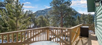 RMNP,Longs Peak Views,Fireplace,Grill,Deck,Mtn Neighborhood Above Estes Park