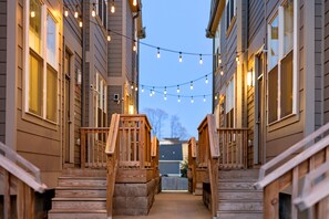 Property grounds - Hart Suite 16 by AvantStay | Gorgeous House w/ Modern Amenities in Nashville! (Nashville)