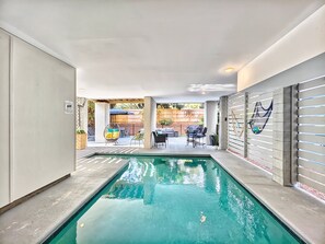 Et oppvarmet basseng