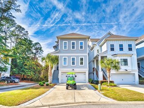 Exterior - 89 Sandcastle Ct - Free Heated Pool, 3D Home Theater - Loft Kids Gaming room - Walk to Beach (Hilton Head Island)
