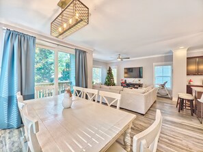 Smart TV, ping pong - 89 Sandcastle Ct - Free Heated Pool, 3D Home Theater - Loft Kids Gaming room - Walk to Beach (Hilton Head Island)