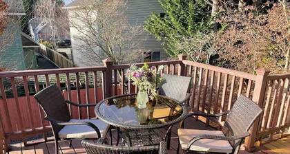 Sunny Paradiso, perfect location Seattle& Bellevue