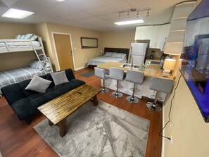 1 Schlafzimmer, Bügeleisen/Bügelbrett, WLAN, Bettwäsche