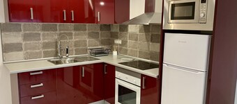 New and modern apartment- fast Wi-Fi 3 minutes drive from the beach