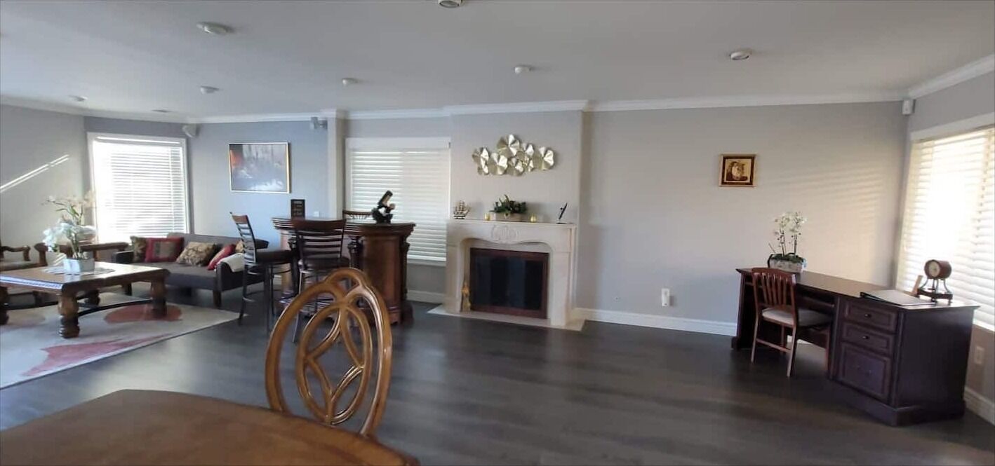 Lakefront 3 Bedroom House With Breath Taking Views - Calabasas, CA