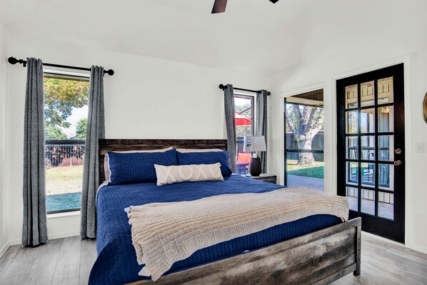 3 bedrooms, free WiFi, bed sheets, wheelchair access