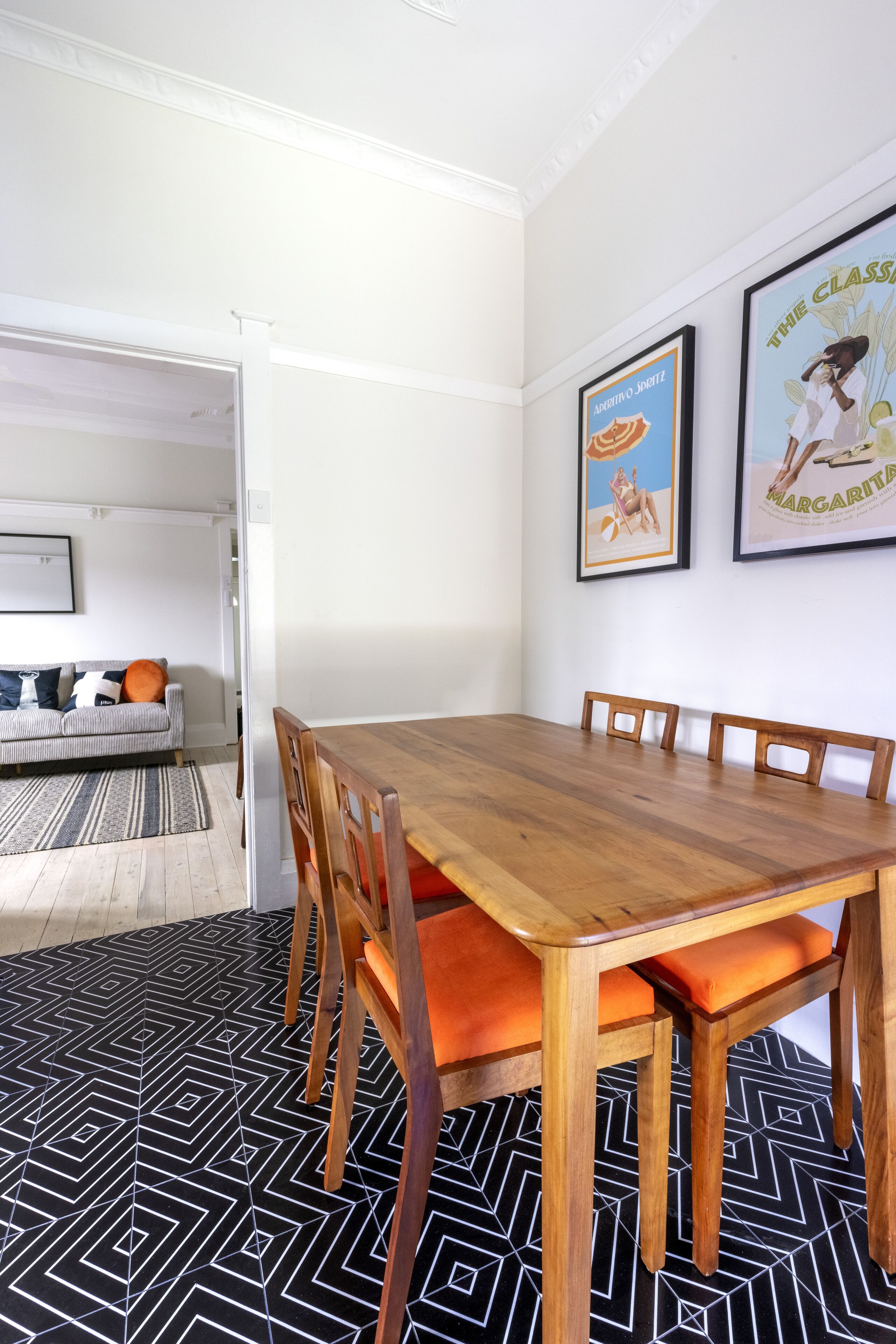 Stylish Bondi Beach pad moments from sand & surf — image 12