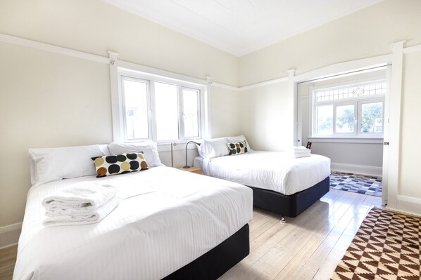 2 bedrooms, desk, iron/ironing board, free WiFi