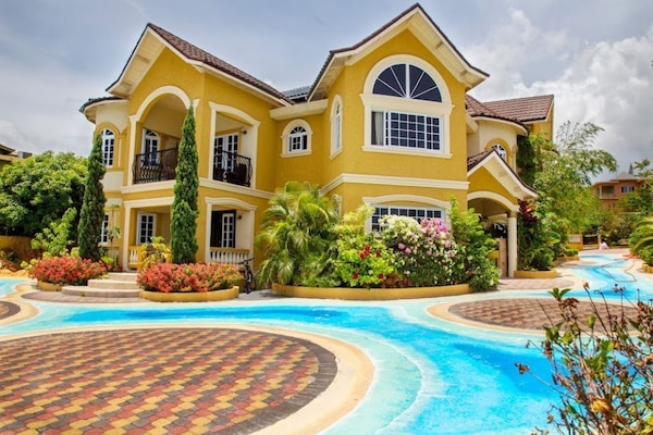 Welcome to Luxury Vacay