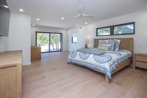 5 bedrooms, iron/ironing board, free WiFi, bed sheets
