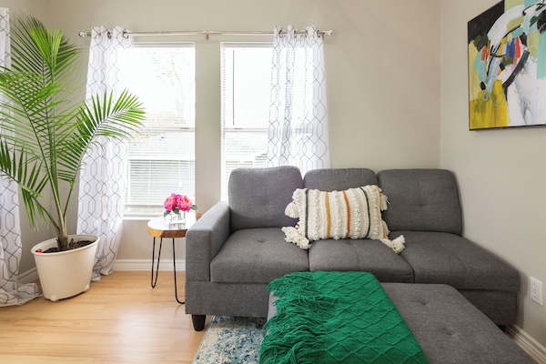 Comfort Apartment, 2 Bedrooms, Non Smoking, Kitchen | Living area | 32-inch flat-screen TV with digital channels, TV