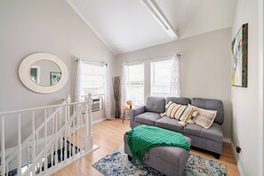 Comfort-Apartment, 2 Schlafzimmer, Nichtraucher, Küche | Wohnbereich