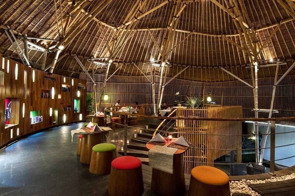 Interior - Taman Mesari Luxury Villas - Seminyak (Badung)