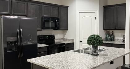 Home in Brusly, set up for month plus stays. Contact for discounts.