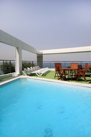 Piscina externa sazonal