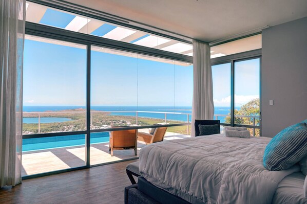 7 bedrooms, iron/ironing board, free WiFi, bed sheets