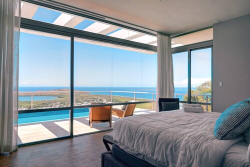 Vacation Vibes, Ocean Views, Pool, Spacious Villa