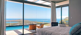 Vacation Vibes, Ocean Views, Pool, Spacious Villa