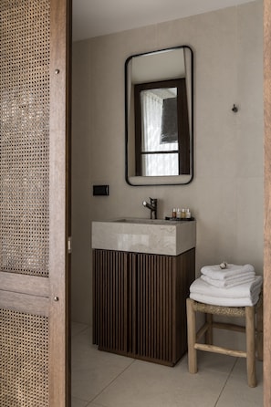 Double Room, Balcony, Pool View | Bathroom | Shower, rainfall showerhead, free toiletries, hair dryer - Now VX - Adults Only (Eilat)