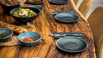 Free daily full breakfast