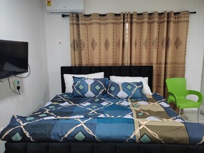 1 bedroom, iron/ironing board, free WiFi, bed sheets