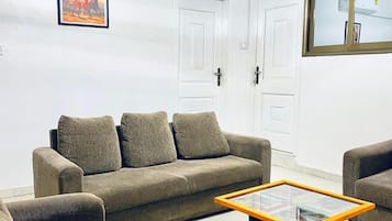 30-inch TV with digital channels