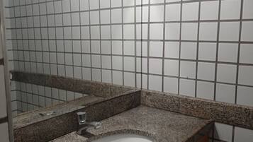 Family Apartment | Bathroom | Shower, towels