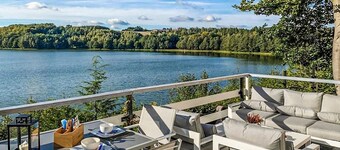 Nice home in Kielno with WiFi