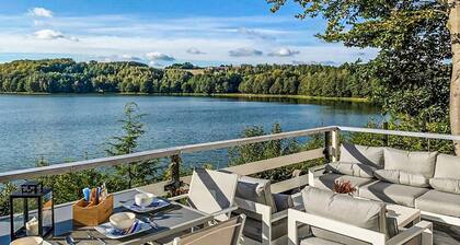 Nice home in Kielno with WiFi